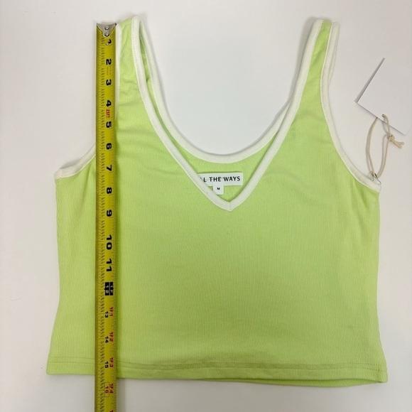 All The Ways Roxy Contrast Trim Top in Lime Size M - Picture 7 of 7